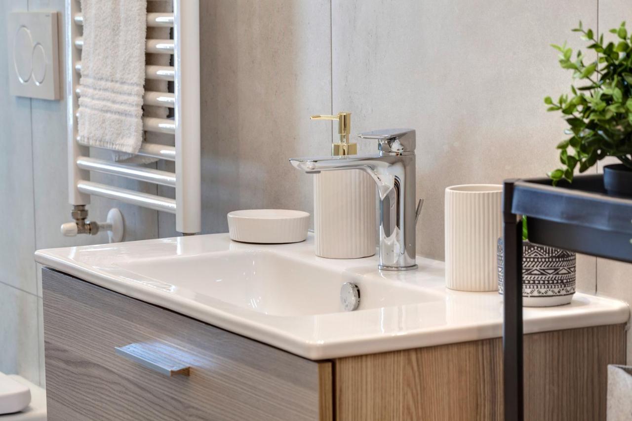 Khione Apartment By Mamo Florence Exterior photo